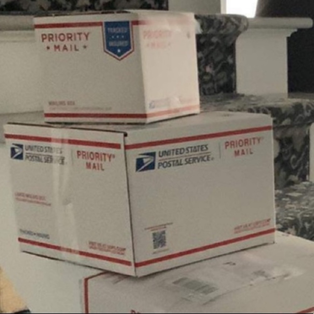 $10 Mystery Box Resellers Grab Bag Sale Clearance - Picture 3 of 8